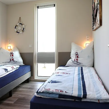 Hausboot Ankerplatz Båthotell *