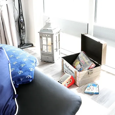 Båthotell Hausboot Ankerplatz Ribnitz-Damgarten